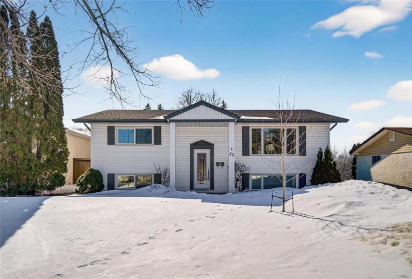 Welcome to 83 Cormorant Bay in Southdale!