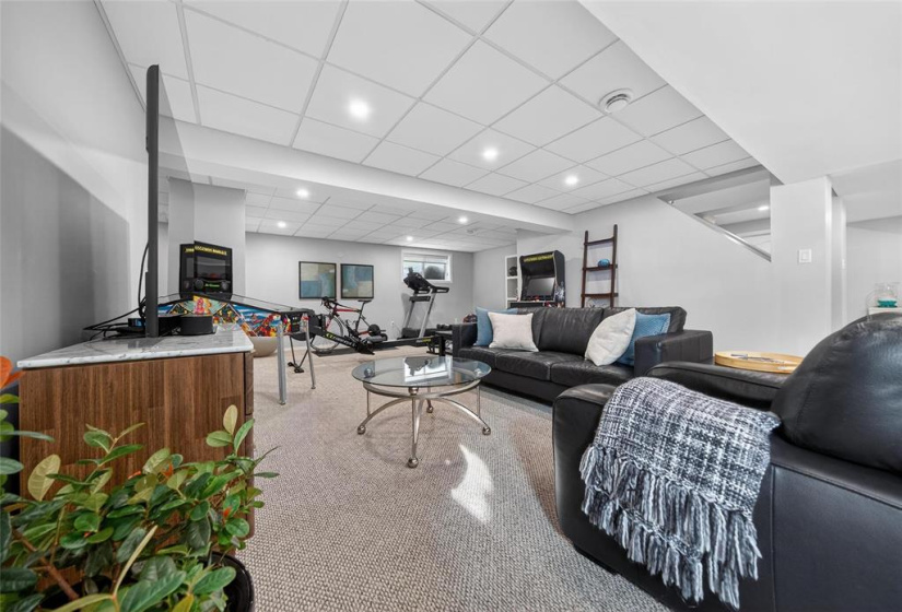 26 Harding, 3 Bedrooms Bedrooms, 14 Rooms Rooms,3 BathroomsBathrooms,Residential,For Sale,Harding