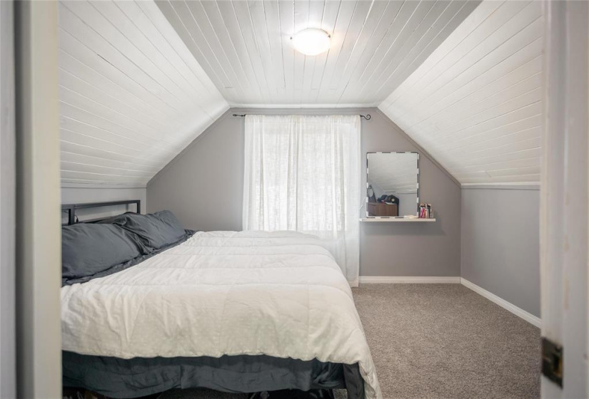 79 Bristol, 3 Bedrooms Bedrooms, 11 Rooms Rooms,1 BathroomBathrooms,Residential,For Sale,Bristol