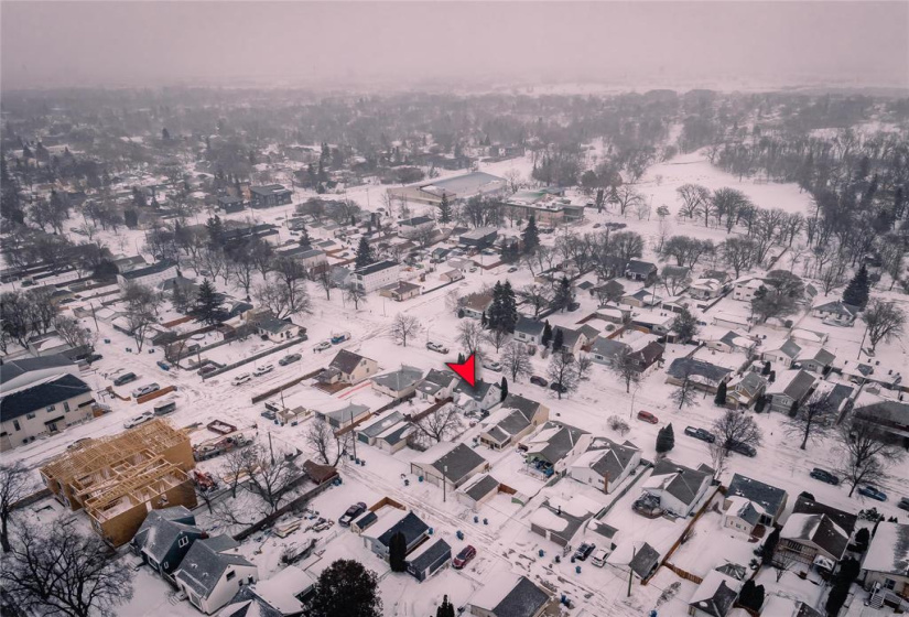 79 Bristol, 3 Bedrooms Bedrooms, 11 Rooms Rooms,1 BathroomBathrooms,Residential,For Sale,Bristol