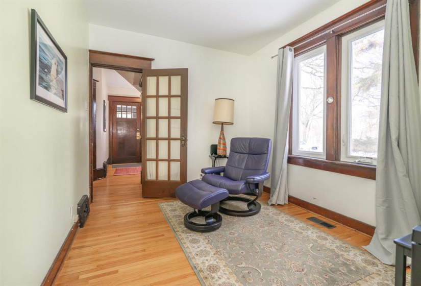 756 Beresford, 5 Bedrooms Bedrooms, 13 Rooms Rooms,2 BathroomsBathrooms,Residential,For Sale,Beresford