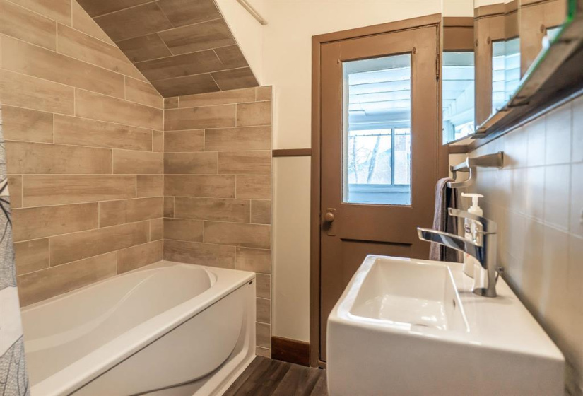 756 Beresford, 5 Bedrooms Bedrooms, 13 Rooms Rooms,2 BathroomsBathrooms,Residential,For Sale,Beresford