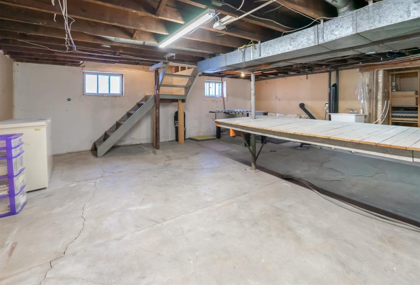 756 Beresford, 5 Bedrooms Bedrooms, 13 Rooms Rooms,2 BathroomsBathrooms,Residential,For Sale,Beresford