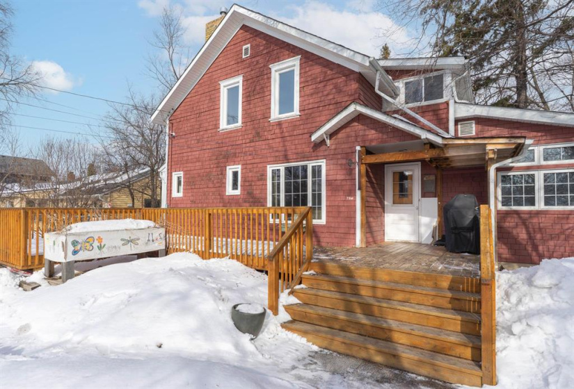 756 Beresford, 5 Bedrooms Bedrooms, 13 Rooms Rooms,2 BathroomsBathrooms,Residential,For Sale,Beresford