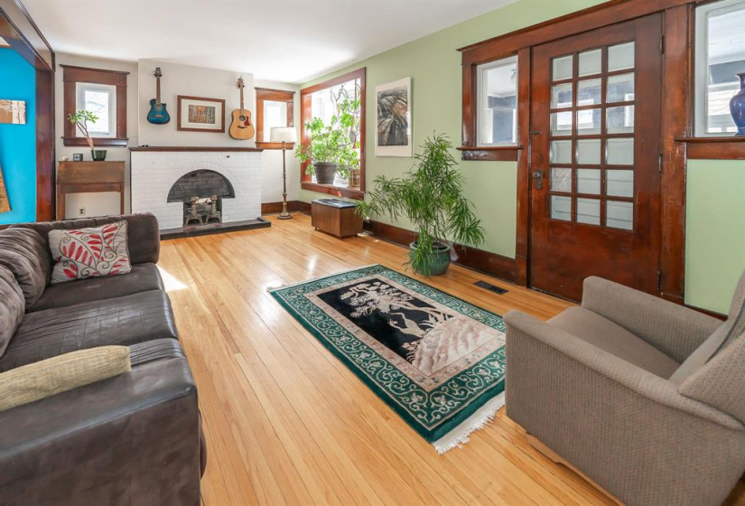 756 Beresford, 5 Bedrooms Bedrooms, 13 Rooms Rooms,2 BathroomsBathrooms,Residential,For Sale,Beresford