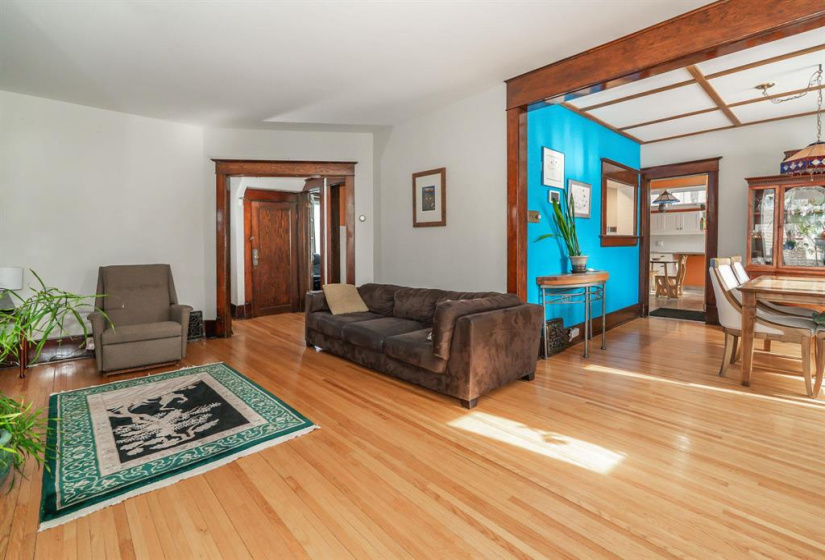 756 Beresford, 5 Bedrooms Bedrooms, 13 Rooms Rooms,2 BathroomsBathrooms,Residential,For Sale,Beresford