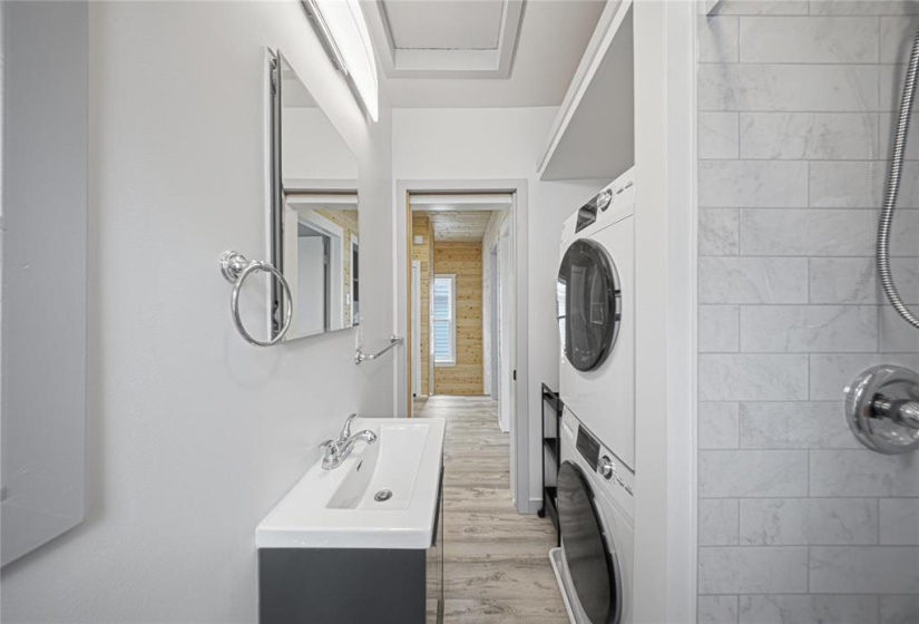 424 Anderson, 4 Bedrooms Bedrooms, 13 Rooms Rooms,2 BathroomsBathrooms,Residential,For Sale,Anderson