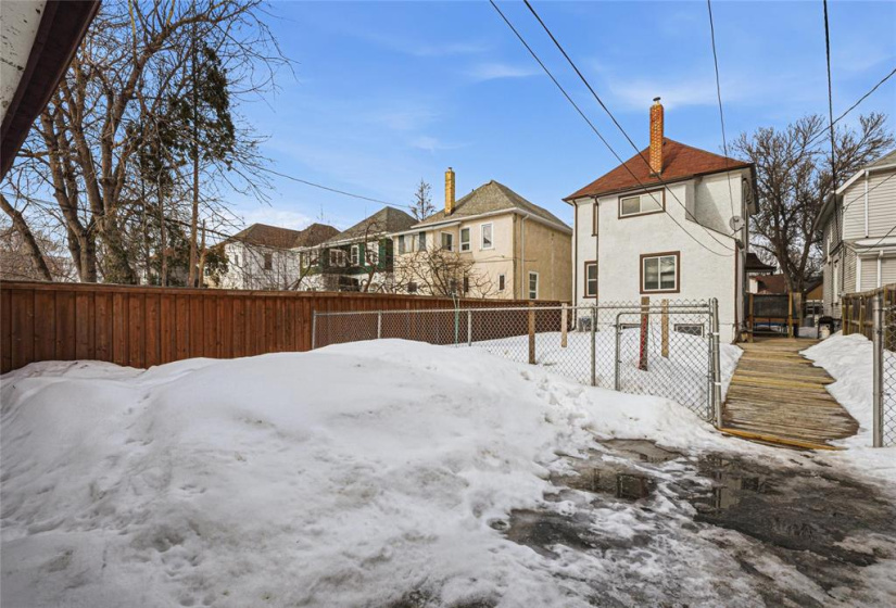 424 Anderson, 4 Bedrooms Bedrooms, 13 Rooms Rooms,2 BathroomsBathrooms,Residential,For Sale,Anderson