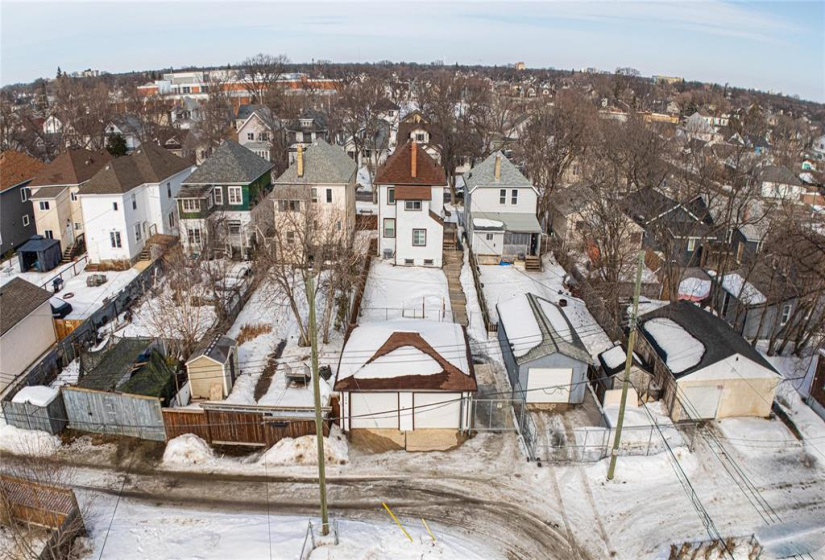 424 Anderson, 4 Bedrooms Bedrooms, 13 Rooms Rooms,2 BathroomsBathrooms,Residential,For Sale,Anderson