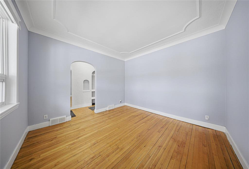 424 Anderson, 4 Bedrooms Bedrooms, 13 Rooms Rooms,2 BathroomsBathrooms,Residential,For Sale,Anderson