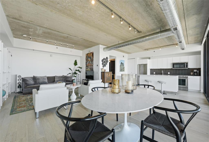 311 Hargrave, 1 Bedroom Bedrooms, 5 Rooms Rooms,Condominium,For Sale,Hargrave