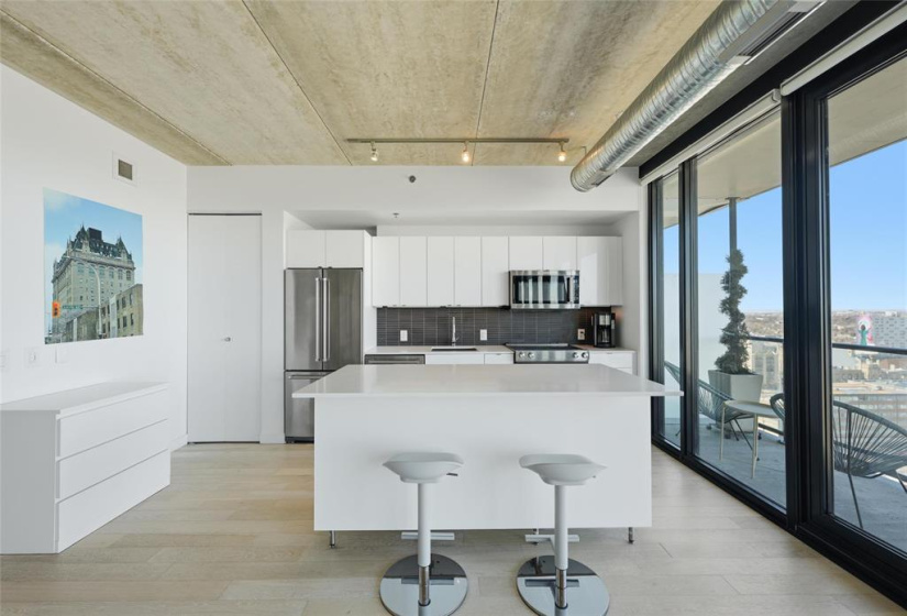 311 Hargrave, 1 Bedroom Bedrooms, 5 Rooms Rooms,Condominium,For Sale,Hargrave