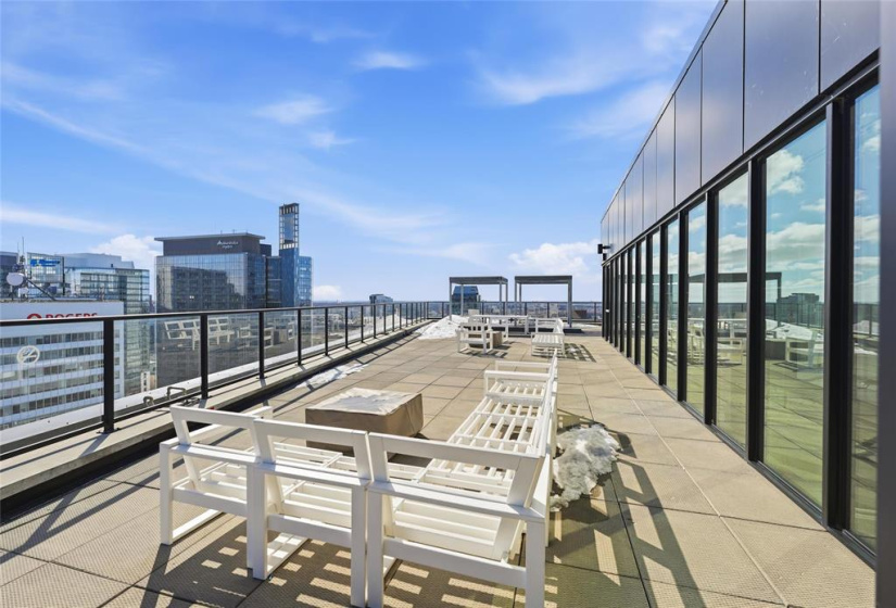 311 Hargrave, 1 Bedroom Bedrooms, 5 Rooms Rooms,Condominium,For Sale,Hargrave