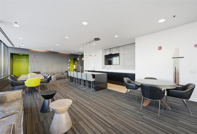 311 Hargrave, 1 Bedroom Bedrooms, 5 Rooms Rooms,Condominium,For Sale,Hargrave