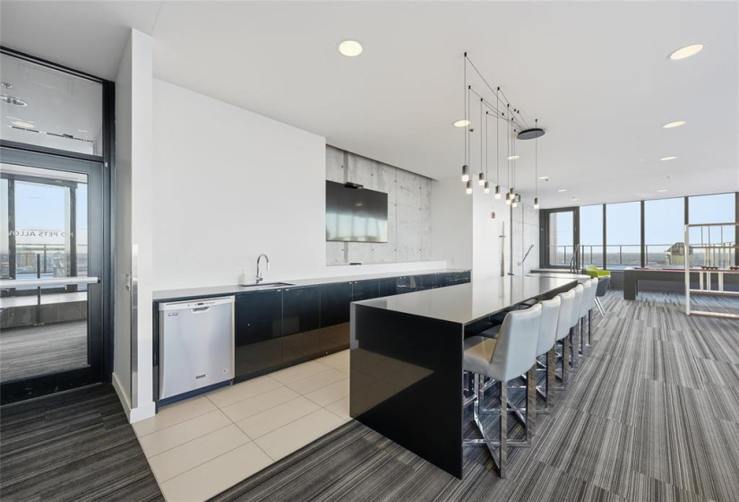 311 Hargrave, 1 Bedroom Bedrooms, 5 Rooms Rooms,Condominium,For Sale,Hargrave