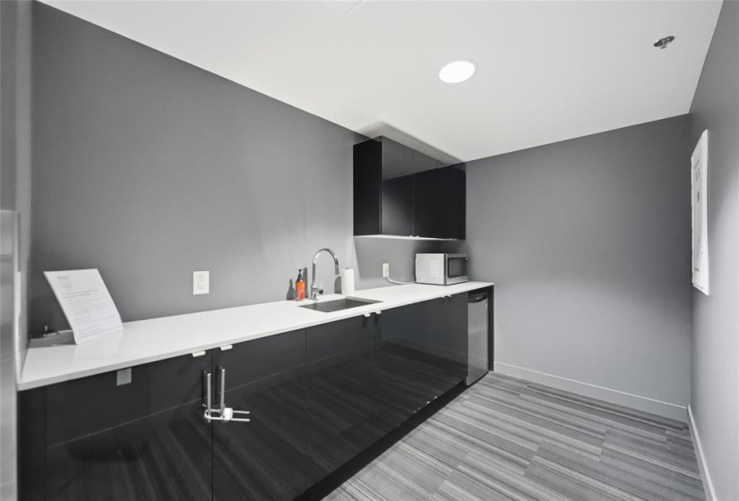 311 Hargrave, 1 Bedroom Bedrooms, 5 Rooms Rooms,Condominium,For Sale,Hargrave