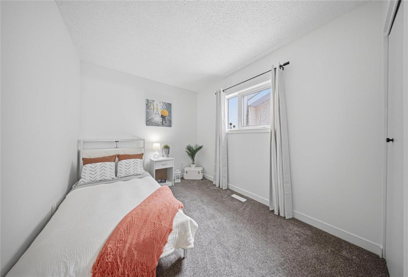 1841 Plessis, 3 Bedrooms Bedrooms, 13 Rooms Rooms,2 BathroomsBathrooms,Residential,For Sale,Plessis