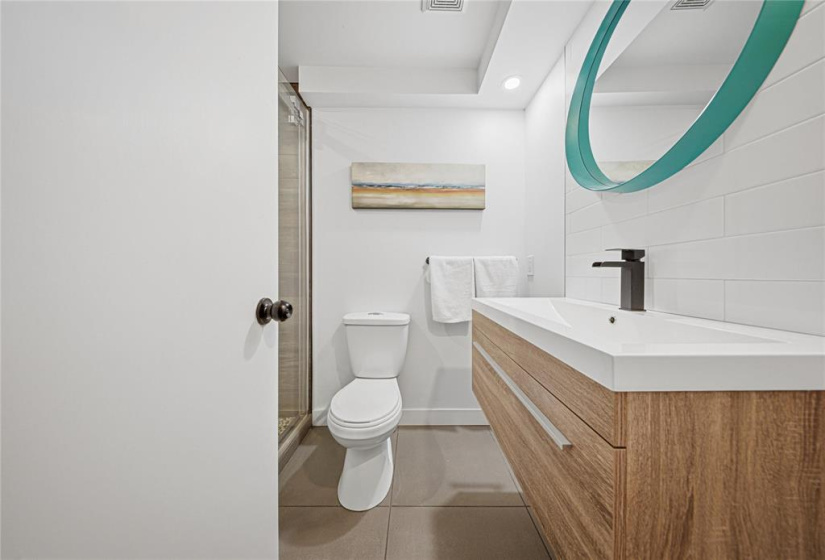 1841 Plessis, 3 Bedrooms Bedrooms, 13 Rooms Rooms,2 BathroomsBathrooms,Residential,For Sale,Plessis