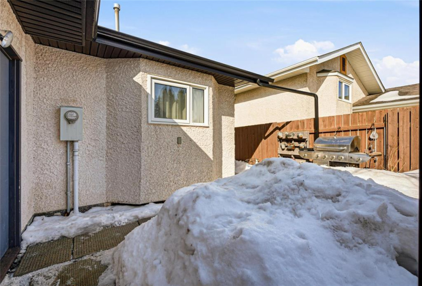 1841 Plessis, 3 Bedrooms Bedrooms, 13 Rooms Rooms,2 BathroomsBathrooms,Residential,For Sale,Plessis