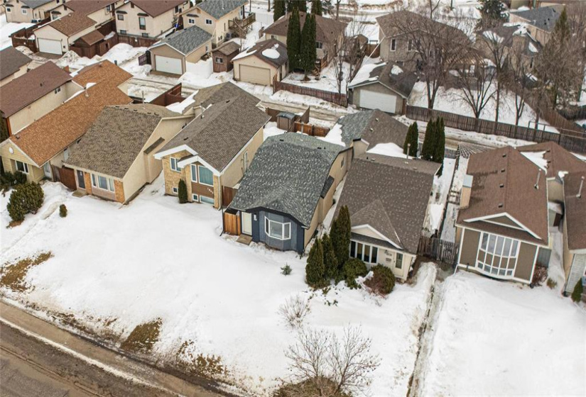 1841 Plessis, 3 Bedrooms Bedrooms, 13 Rooms Rooms,2 BathroomsBathrooms,Residential,For Sale,Plessis