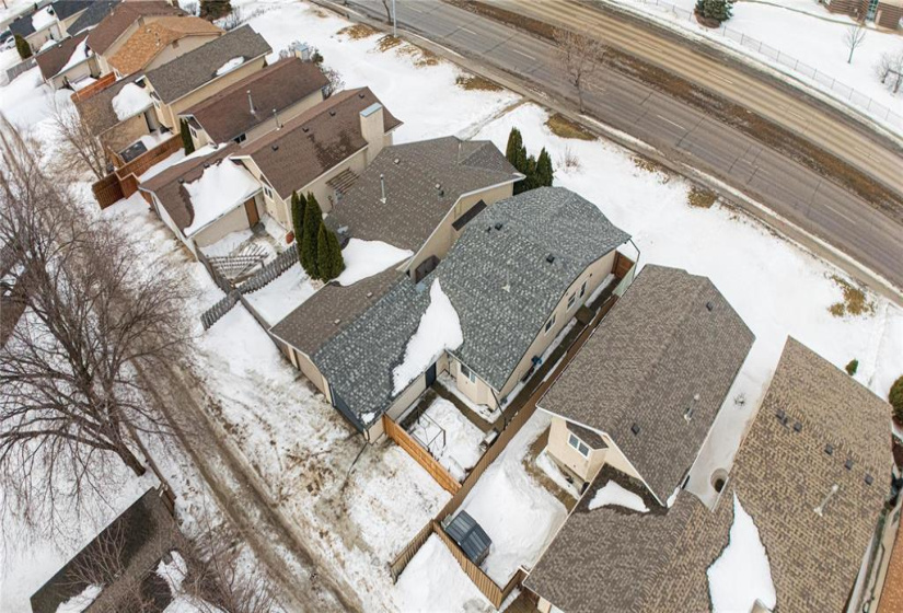 1841 Plessis, 3 Bedrooms Bedrooms, 13 Rooms Rooms,2 BathroomsBathrooms,Residential,For Sale,Plessis