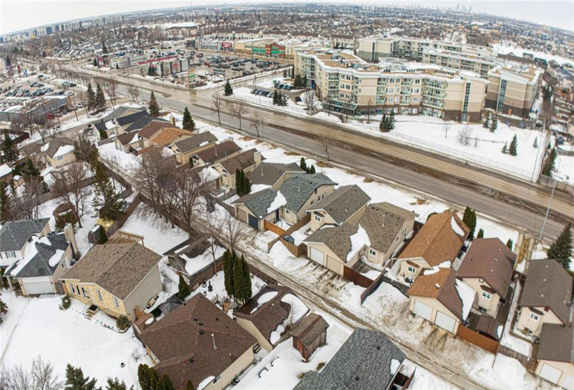 1841 Plessis, 3 Bedrooms Bedrooms, 13 Rooms Rooms,2 BathroomsBathrooms,Residential,For Sale,Plessis