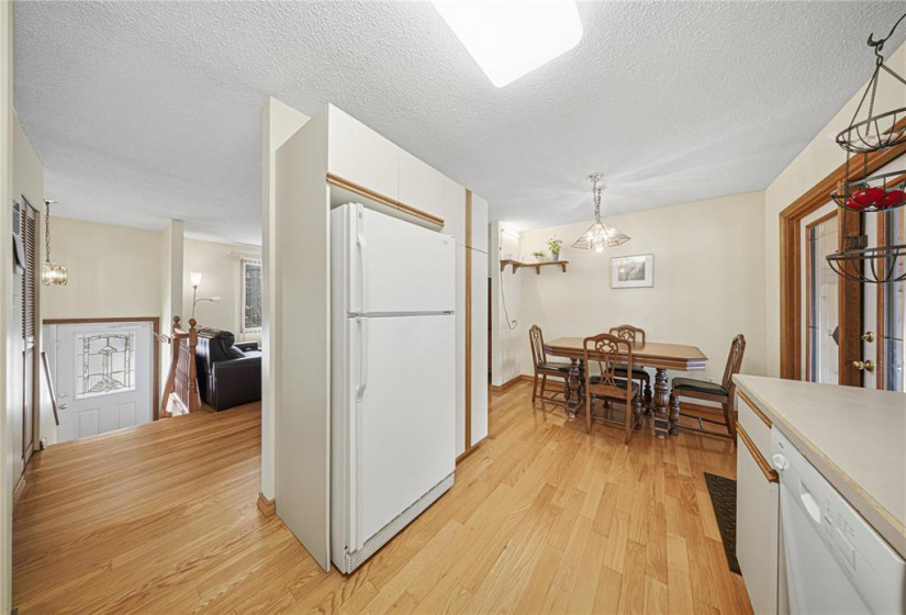 6458 Rannock, 4 Bedrooms Bedrooms, 12 Rooms Rooms,2 BathroomsBathrooms,Residential,For Sale,Rannock