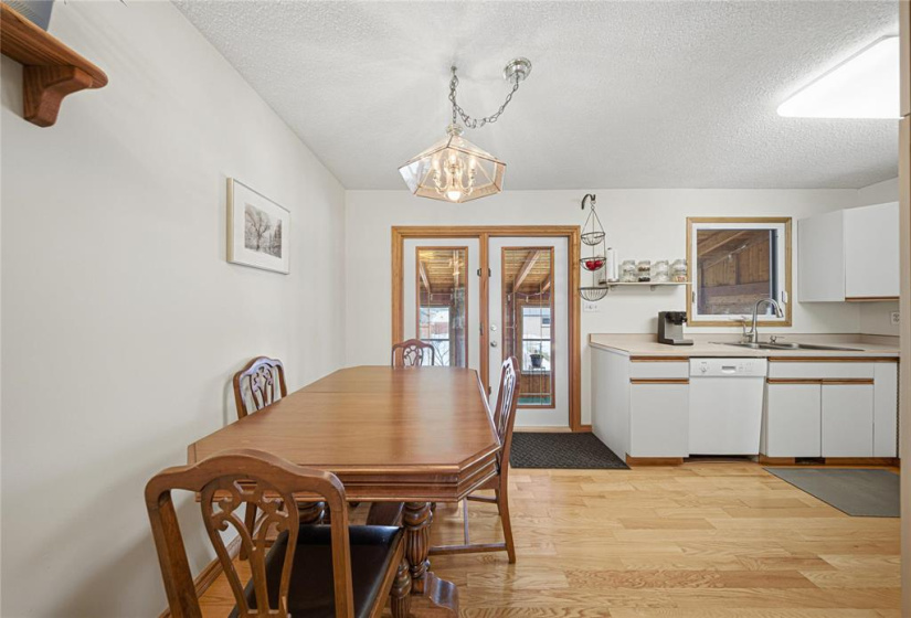 6458 Rannock, 4 Bedrooms Bedrooms, 12 Rooms Rooms,2 BathroomsBathrooms,Residential,For Sale,Rannock