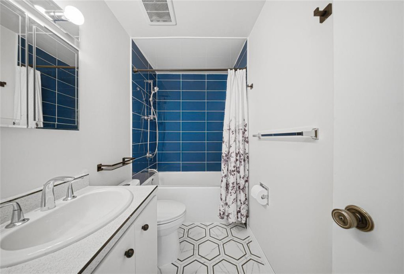 6458 Rannock, 4 Bedrooms Bedrooms, 12 Rooms Rooms,2 BathroomsBathrooms,Residential,For Sale,Rannock