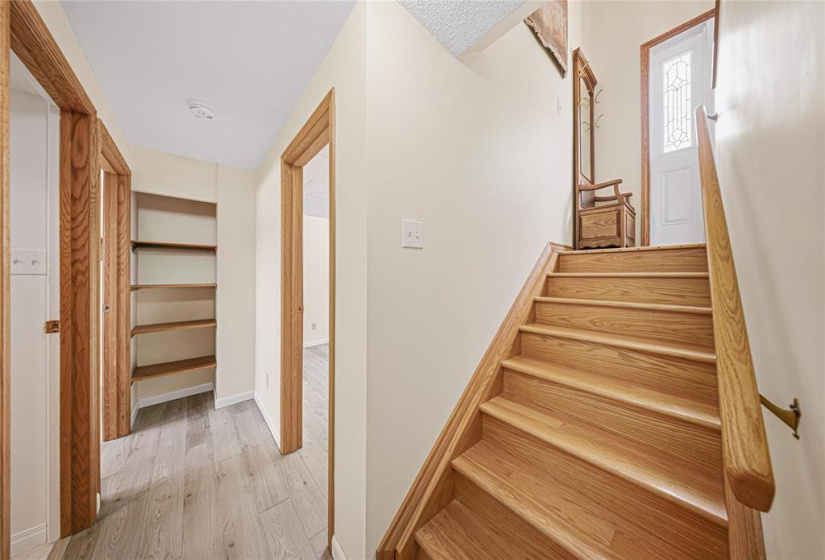 6458 Rannock, 4 Bedrooms Bedrooms, 12 Rooms Rooms,2 BathroomsBathrooms,Residential,For Sale,Rannock