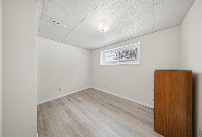 6458 Rannock, 4 Bedrooms Bedrooms, 12 Rooms Rooms,2 BathroomsBathrooms,Residential,For Sale,Rannock