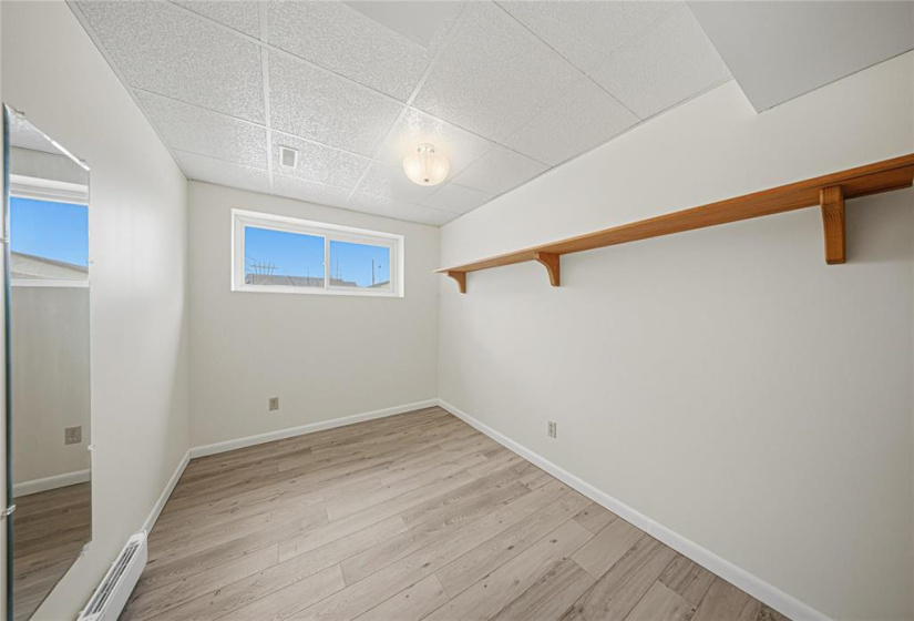 6458 Rannock, 4 Bedrooms Bedrooms, 12 Rooms Rooms,2 BathroomsBathrooms,Residential,For Sale,Rannock