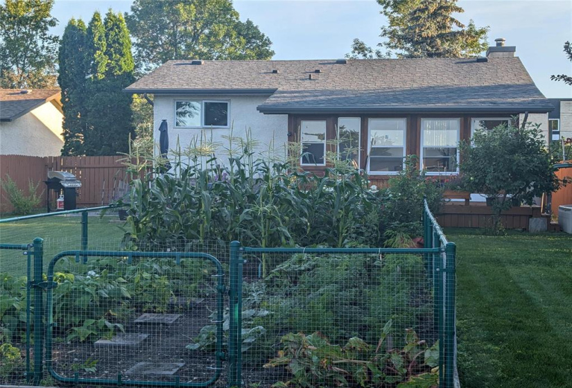 6458 Rannock, 4 Bedrooms Bedrooms, 12 Rooms Rooms,2 BathroomsBathrooms,Residential,For Sale,Rannock