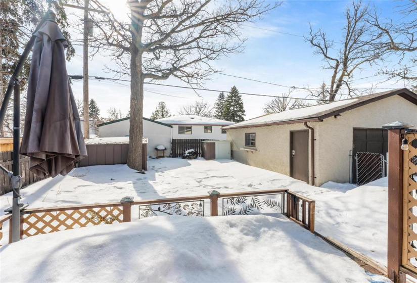 90 St Vital, 2 Bedrooms Bedrooms, 7 Rooms Rooms,1 BathroomBathrooms,Residential,For Sale,St Vital