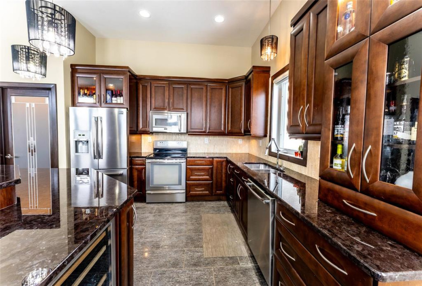 236 Holly, 3 Bedrooms Bedrooms, 12 Rooms Rooms,3 BathroomsBathrooms,Residential,For Sale,Holly