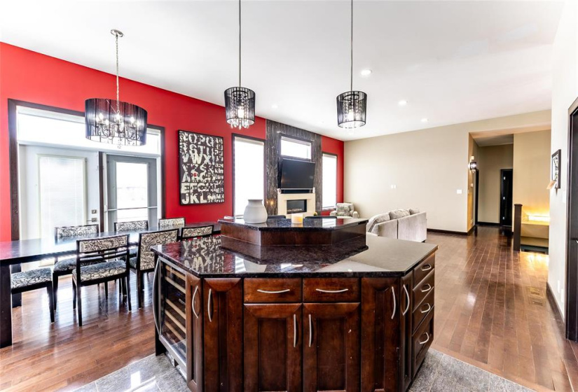 236 Holly, 3 Bedrooms Bedrooms, 12 Rooms Rooms,3 BathroomsBathrooms,Residential,For Sale,Holly