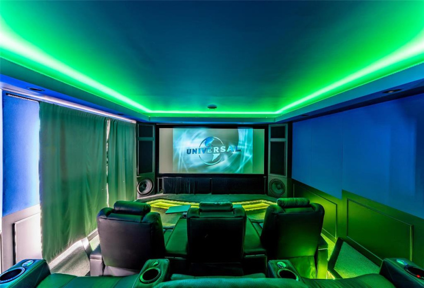 236 Holly, 3 Bedrooms Bedrooms, 12 Rooms Rooms,3 BathroomsBathrooms,Residential,For Sale,Holly