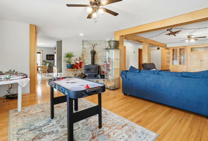 1276 BREEZY POINT, 4 Bedrooms Bedrooms, 14 Rooms Rooms,3 BathroomsBathrooms,Residential,For Sale,BREEZY POINT