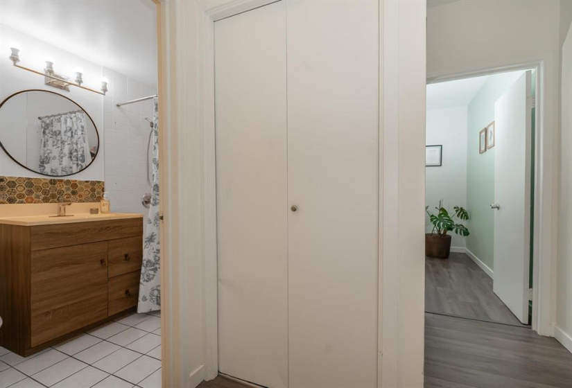 1700 Taylor, 2 Bedrooms Bedrooms, 5 Rooms Rooms,1 BathroomBathrooms,Condominium,For Sale,Taylor