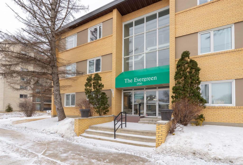 1700 Taylor, 2 Bedrooms Bedrooms, 5 Rooms Rooms,1 BathroomBathrooms,Condominium,For Sale,Taylor