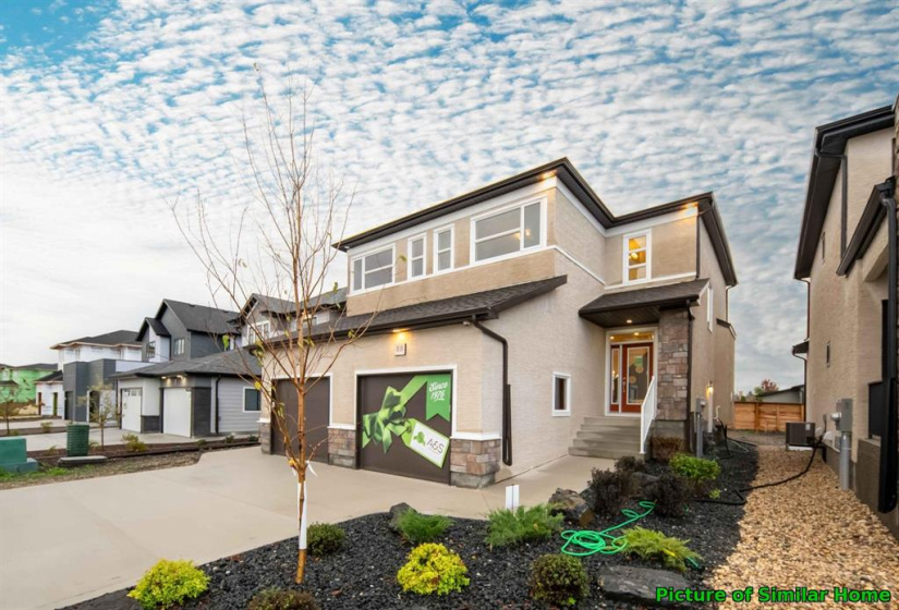 106 Moonlight, 3 Bedrooms Bedrooms, 9 Rooms Rooms,2 BathroomsBathrooms,Residential,For Sale,Moonlight