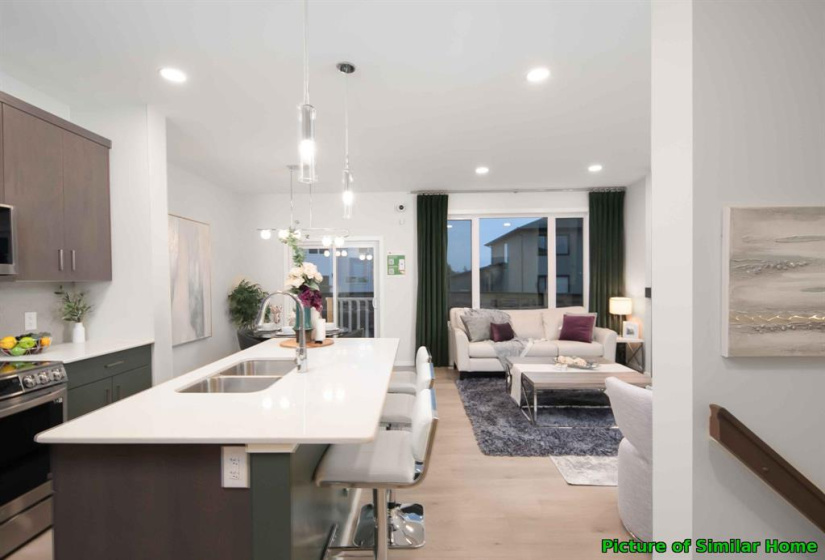 106 Moonlight, 3 Bedrooms Bedrooms, 9 Rooms Rooms,2 BathroomsBathrooms,Residential,For Sale,Moonlight