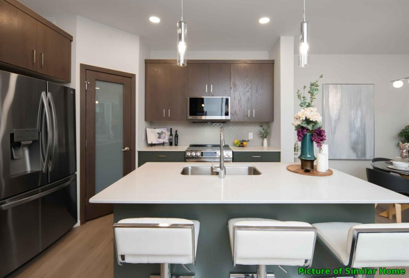 106 Moonlight, 3 Bedrooms Bedrooms, 9 Rooms Rooms,2 BathroomsBathrooms,Residential,For Sale,Moonlight