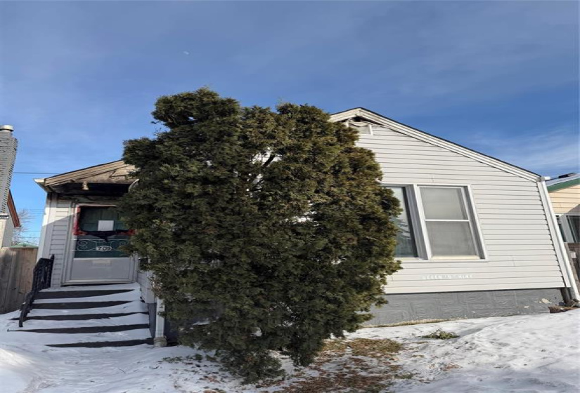 709 Garfield, 3 Bedrooms Bedrooms, 8 Rooms Rooms,2 BathroomsBathrooms,Residential,For Sale,Garfield