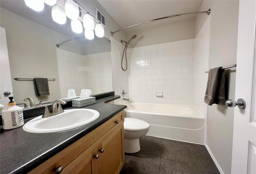 73 Erindale, 5 Bedrooms Bedrooms, 15 Rooms Rooms,3 BathroomsBathrooms,Residential,For Sale,Erindale