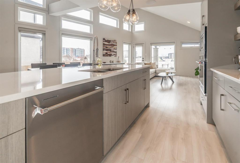 209 Bonaventure, 4 Bedrooms Bedrooms, 14 Rooms Rooms,3 BathroomsBathrooms,Residential,For Sale,Bonaventure