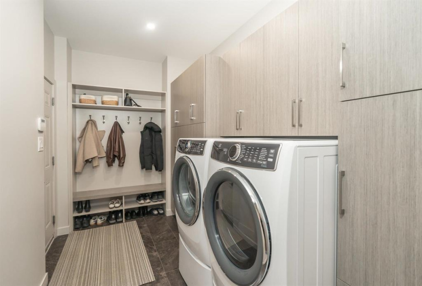 209 Bonaventure, 4 Bedrooms Bedrooms, 14 Rooms Rooms,3 BathroomsBathrooms,Residential,For Sale,Bonaventure