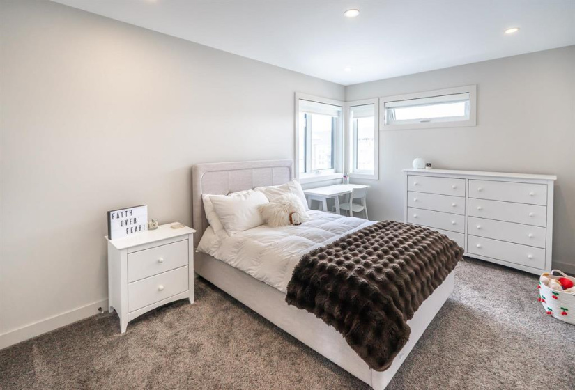 209 Bonaventure, 4 Bedrooms Bedrooms, 14 Rooms Rooms,3 BathroomsBathrooms,Residential,For Sale,Bonaventure