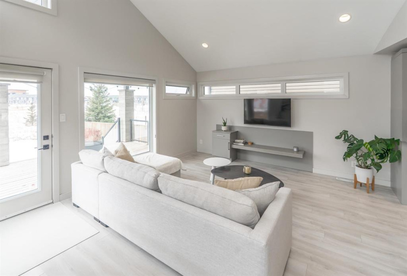 209 Bonaventure, 4 Bedrooms Bedrooms, 14 Rooms Rooms,3 BathroomsBathrooms,Residential,For Sale,Bonaventure