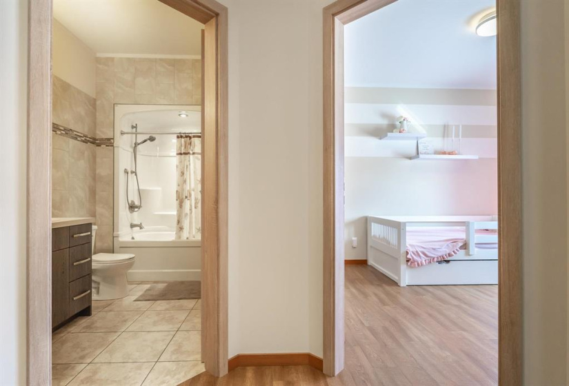 114 Strawberry, 3 Bedrooms Bedrooms, 10 Rooms Rooms,2 BathroomsBathrooms,Residential,For Sale,Strawberry